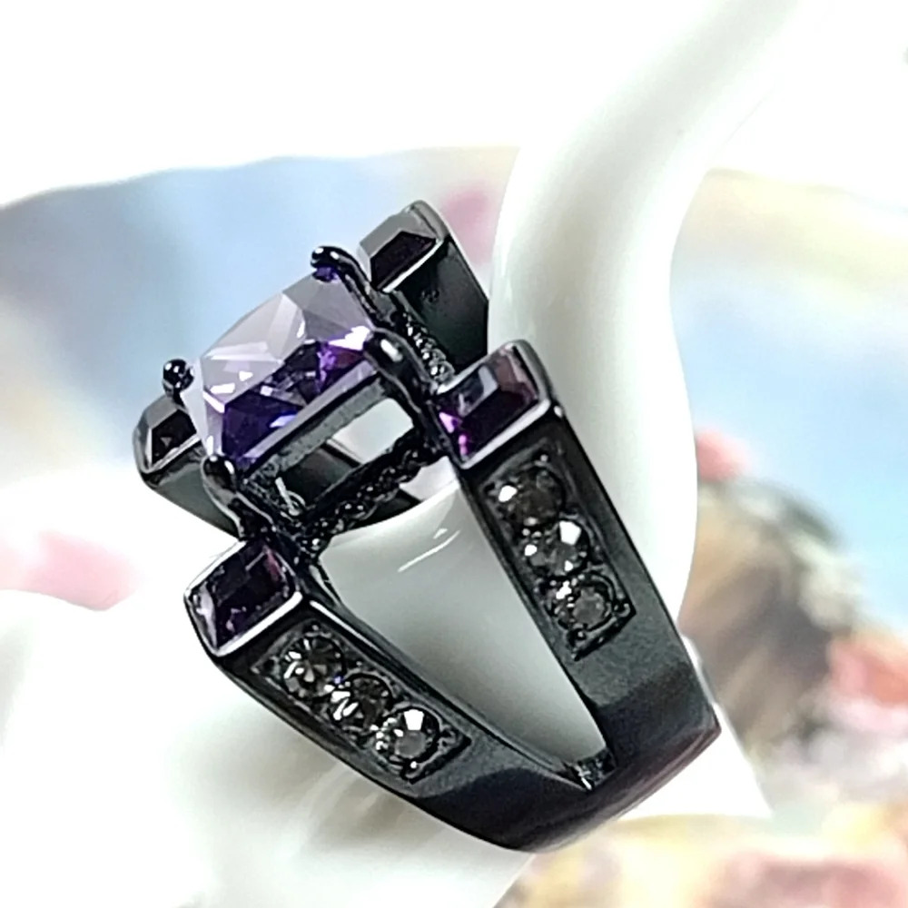 Steampunk Gothic Statement Ring - Picture 16 of 17